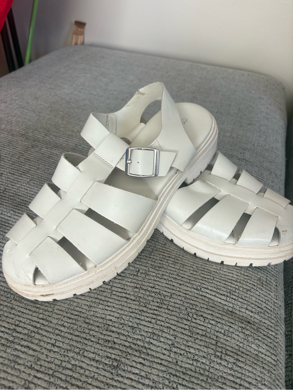 Old Navy White Strappy Fisherman Platform Mules